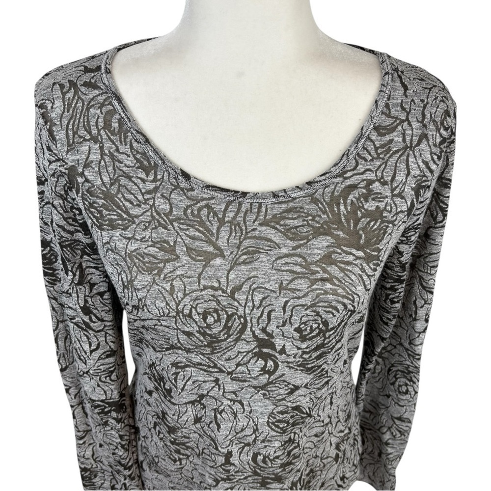 BKE Grey Scoop Neck Long Sleeve Floral Top Size M - Picture 4 of 8